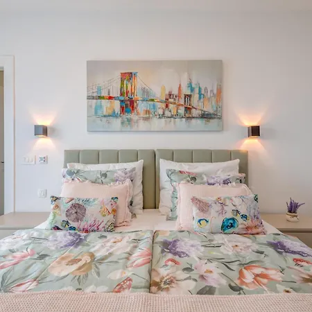 Le'tini - Luxury Podstrana